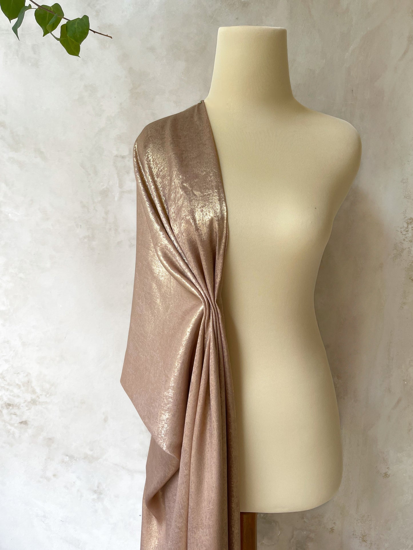Tela Lamé Foil Dorado Claro