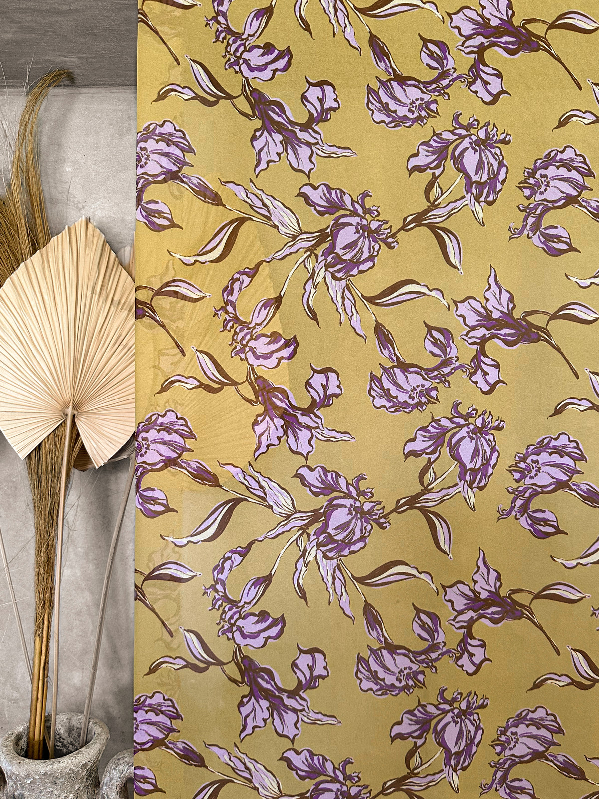 Gasa Estampada Floral en Mostaza y Lila