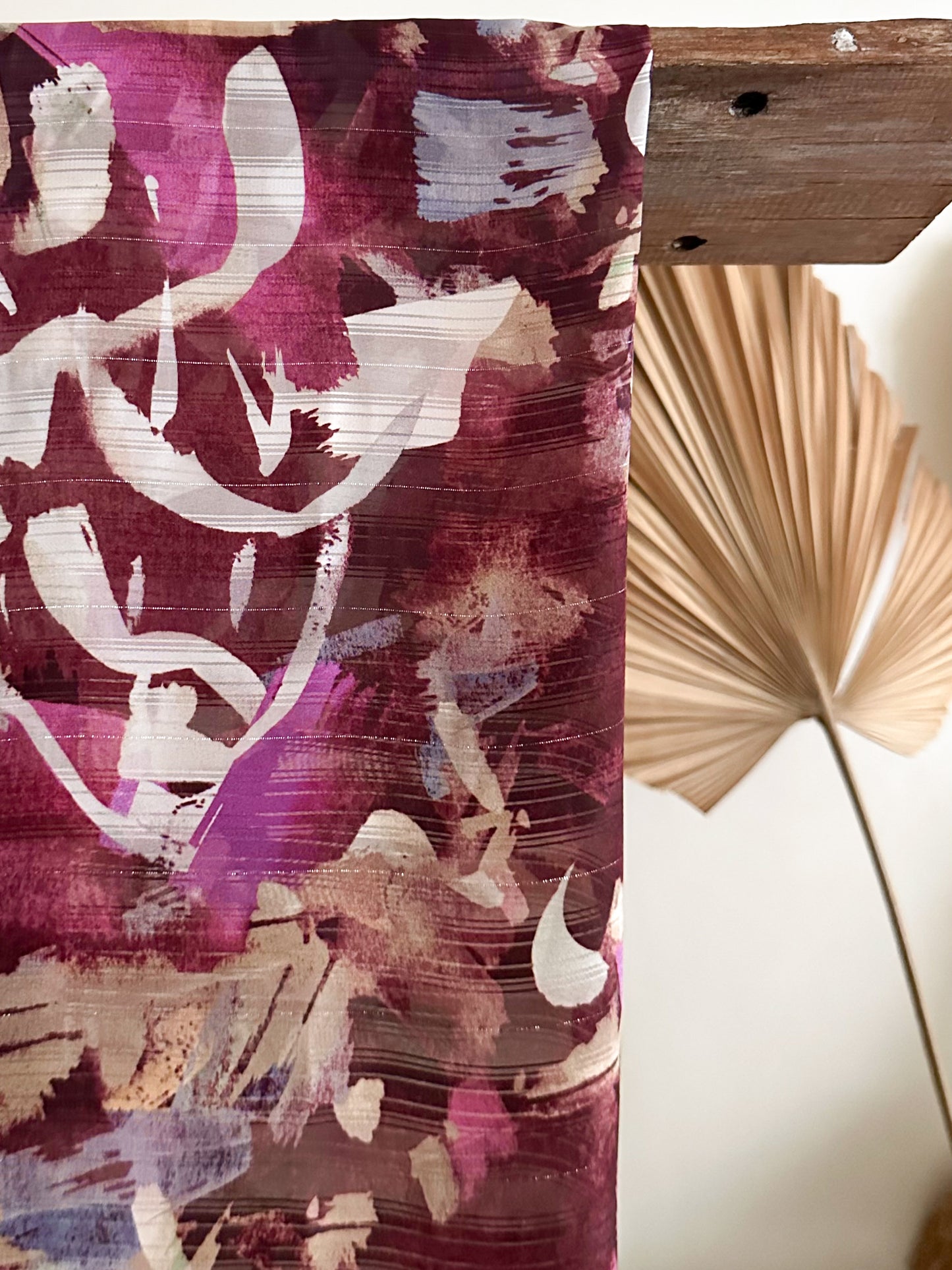 Gasa Lurex Estampada en Tonos Burdeo, Rosa y Marfil