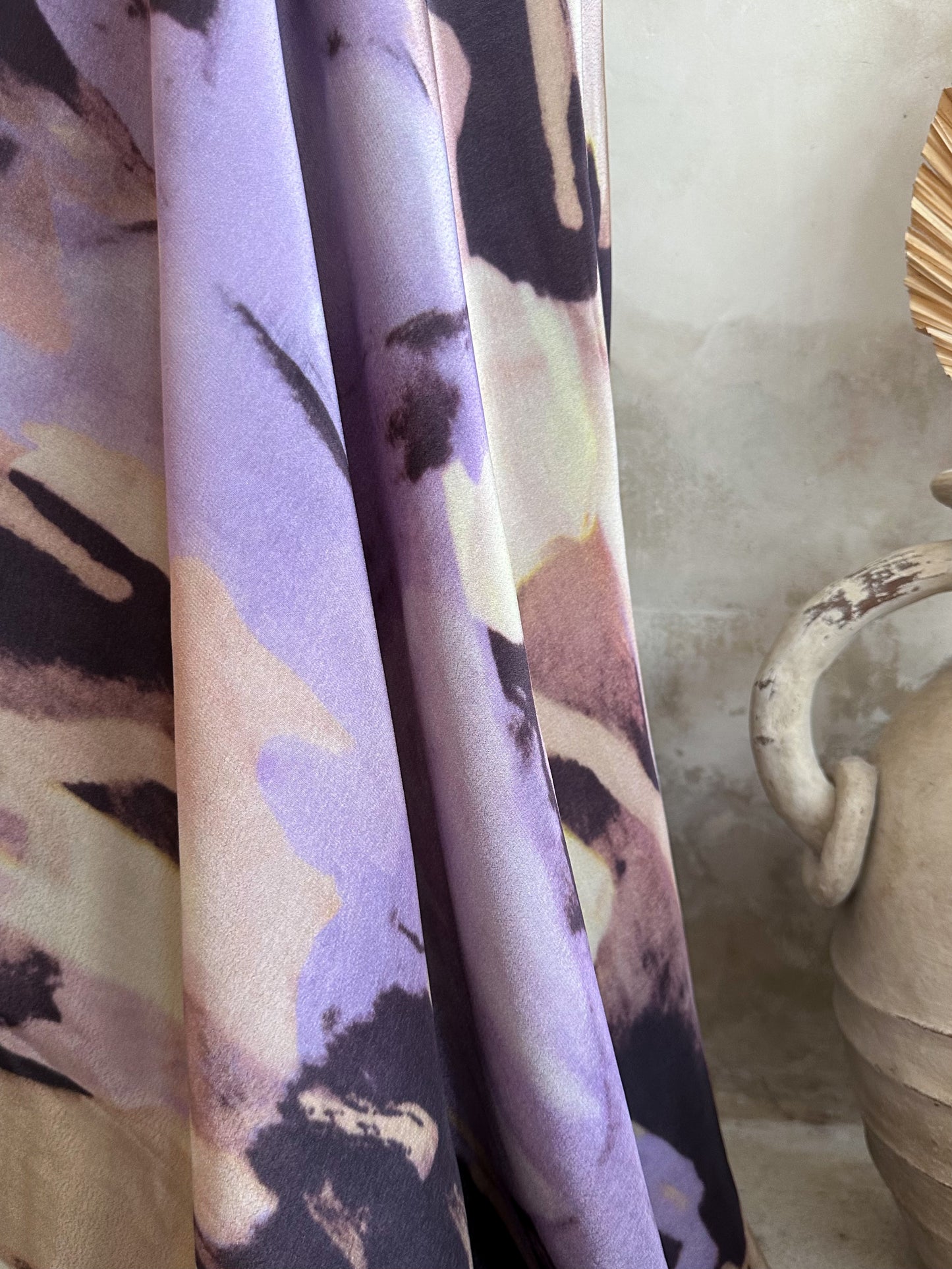 Viscosa Satinada Estampada tonos Lilas