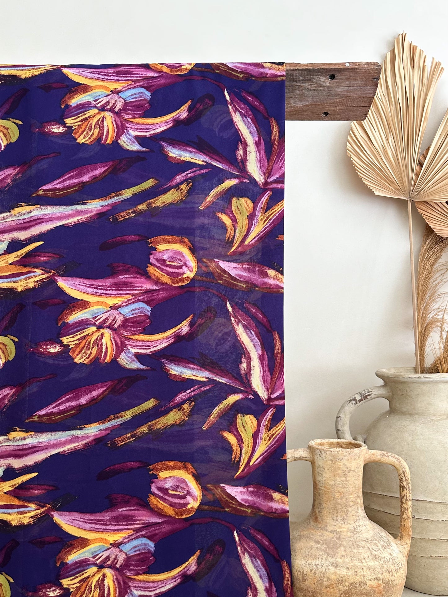 Gasa Estampada en tonos Morado Profundo y Magenta