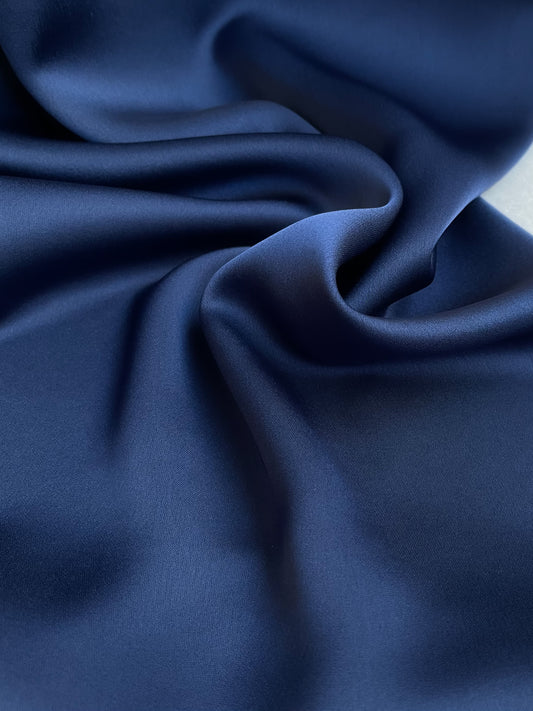 Tela Charmeuse Satinada Azul Marino