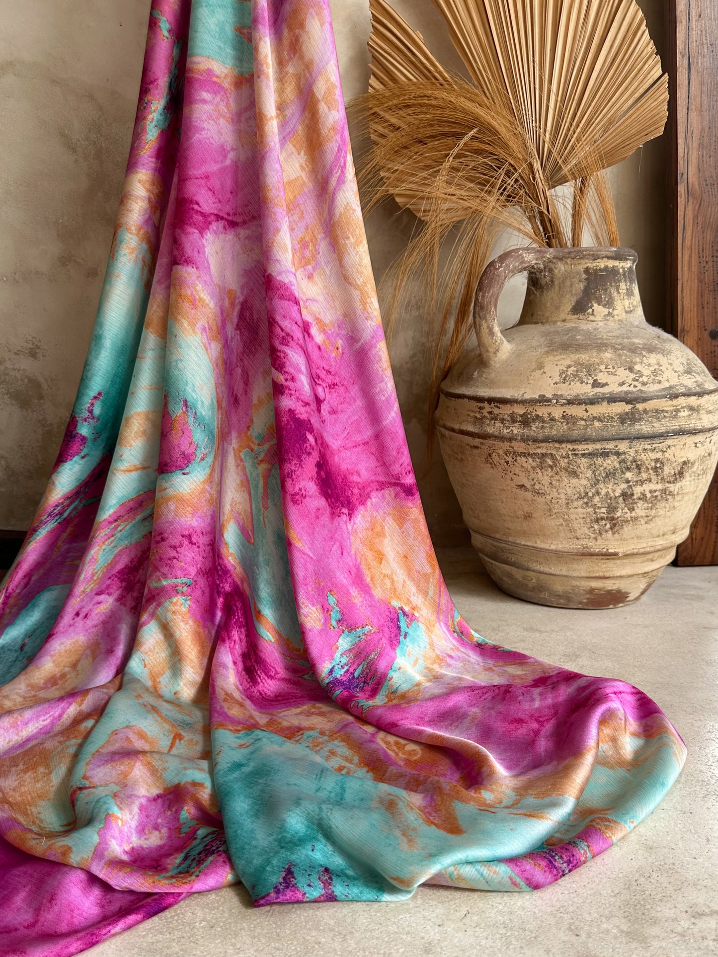 Crepé Satén Crinkle en Tonos Fucsia, Turquesa y Naranja