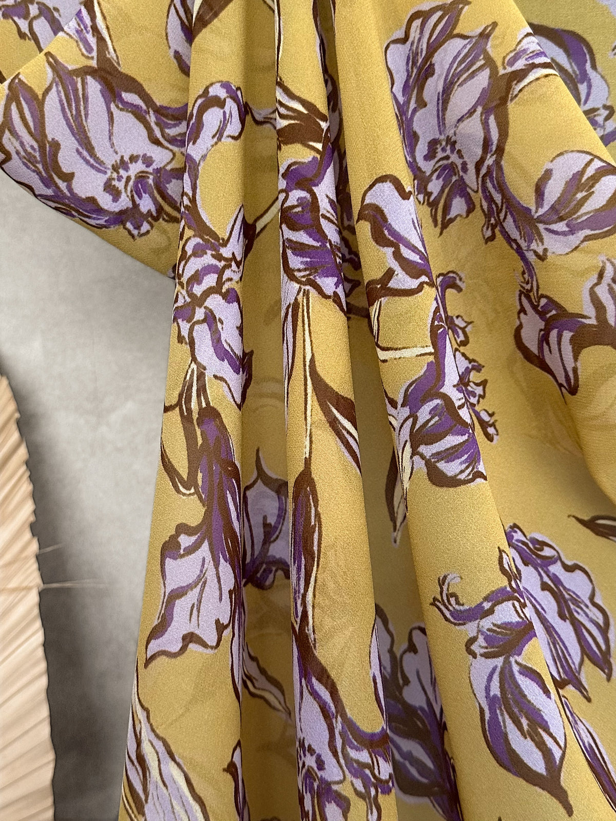 Gasa Estampada Floral en Mostaza y Lila